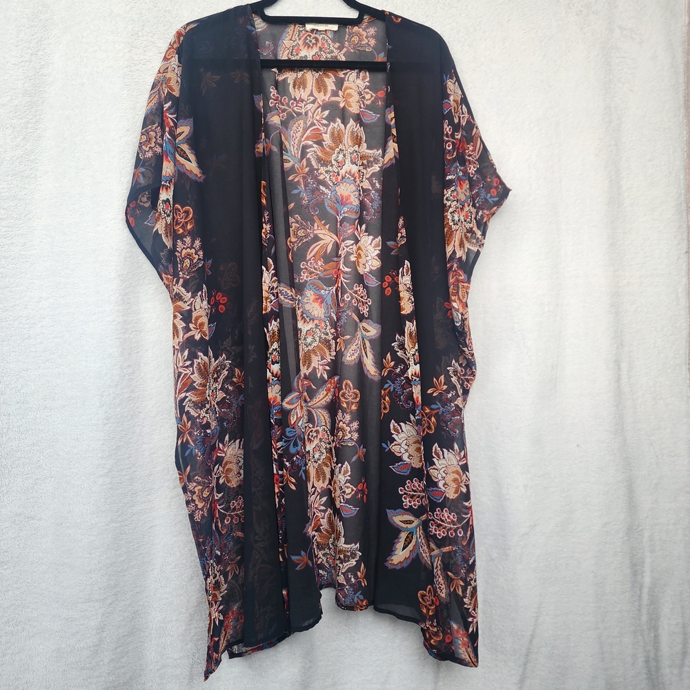 Maurices Size 0/1 Black Multicolor Floral Kimono Style Top